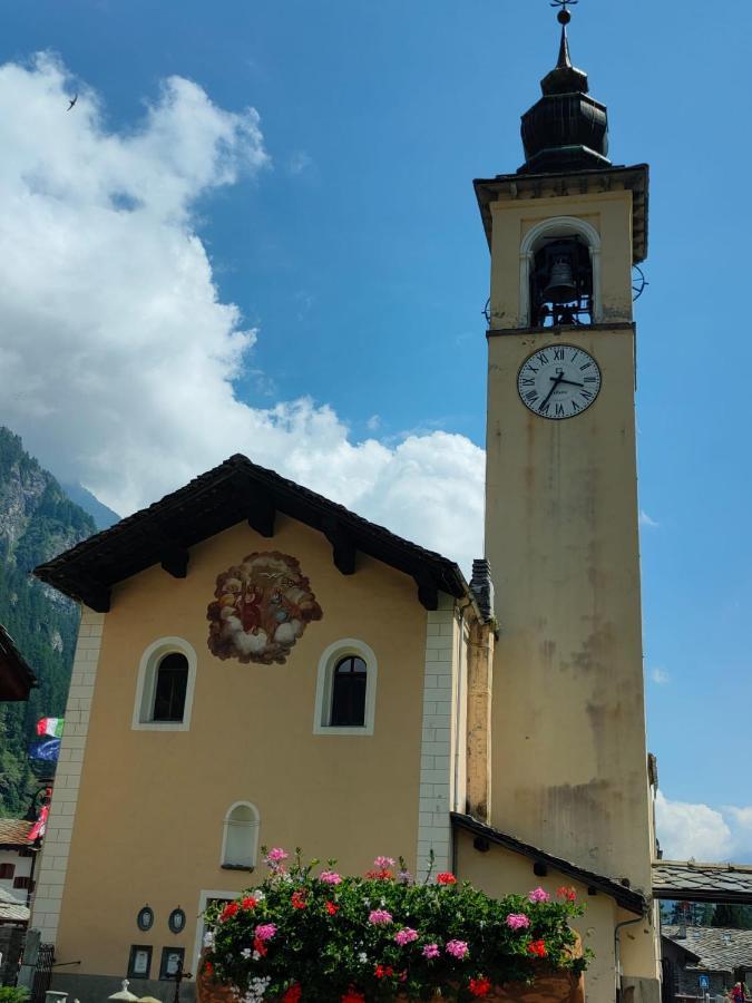 Appartement Trilocale 75 mq.partenza seggiovia Jolanda Trinité à Gressoney-la-Trinité Extérieur photo